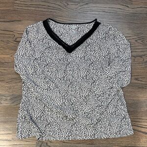 Apt. 9 Black and White Animal Print V-Neck Top